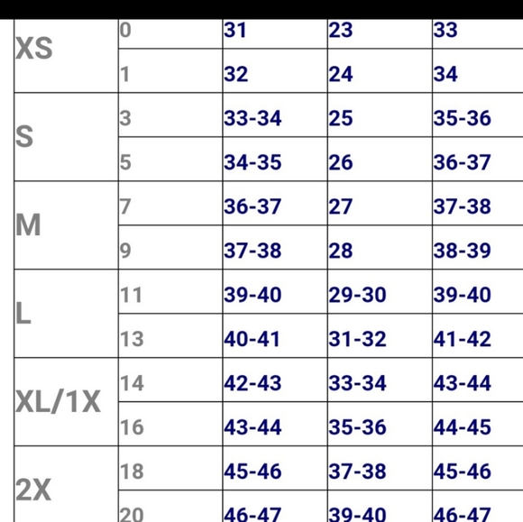 Stunning Warm Weather Floral Dress - Picture 9 of 9